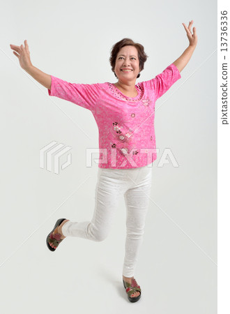 Senior,Woman,Vatality Senior,Woman,Vatality 13736336