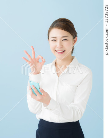 Smartphone Business Woman Smartphone Business Woman 13738728