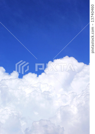 夏天的藍天白雲 夏天的藍天白雲 13740460