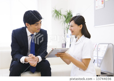 一家醫院 13744036