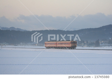 Yonezaka Line Kiha 58 13745080