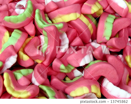 Tel Aviv candy in the form of jaws 2012 Tel Aviv candy in the form of jaws 2012 13745862