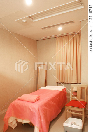 治療室 13748715