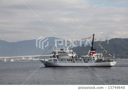 Hiroshima Harbor Sailing Festival Festival Practice Ship Hiroshima Maru Hiroshima Harbor Sailing Festival Festival Practice Ship Hiroshima Maru 13749640