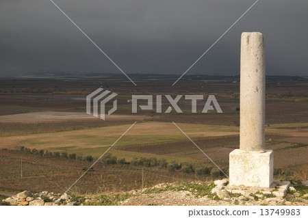 Kanne remains Kanne remains 13749983