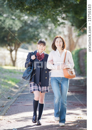 母親和女兒 母親和女兒 13750183