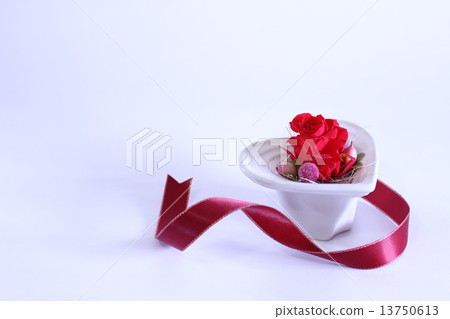 Preserved flower of a rose that entered the heart of heart Preserved flower of a rose that entered the heart of heart 13750613