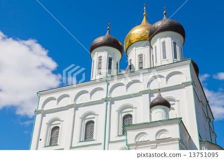Trinity Cathedral located since 1589 in Pskov, Russia 13751095