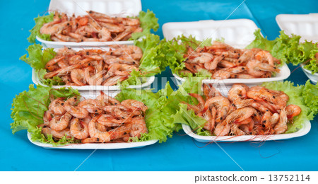Grill of the shrimp . Grill of the shrimp . 13752114