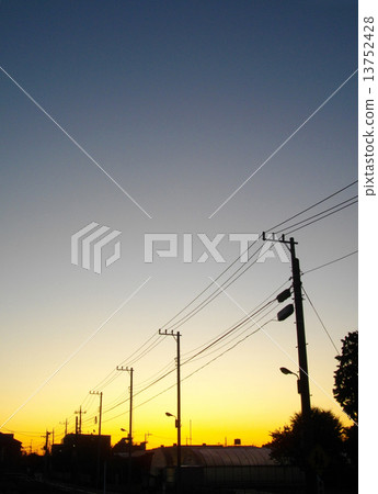 sunrise sky 13752428