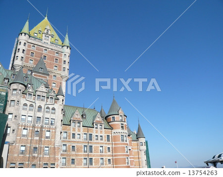 Quebec Quebec 13754263