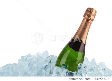 Champagne bottle 13754808