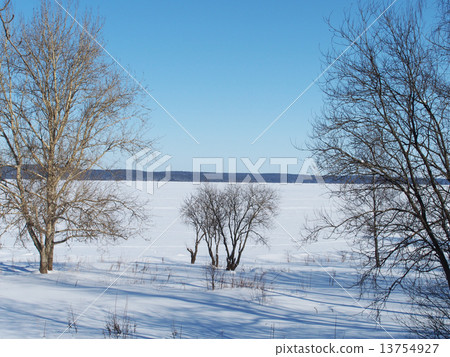 lakeside promenade 13754927