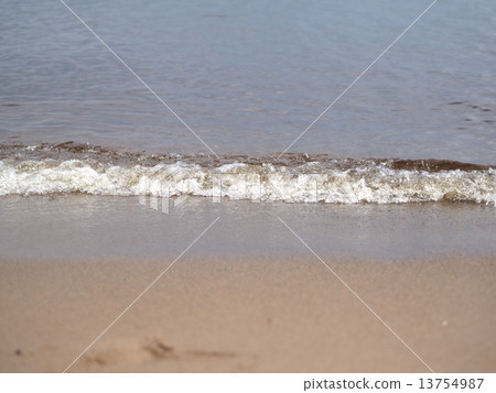 lakeside promenade 13754987