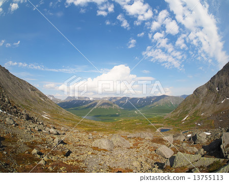 mountain Hibiny 13755113