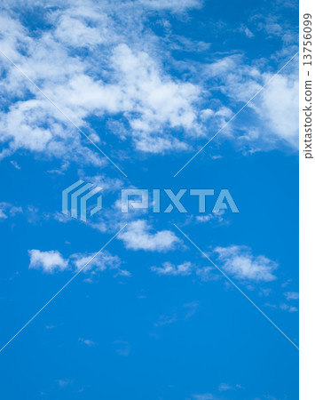 新鮮的天空和雲彩 新鮮的天空和雲彩 13756099