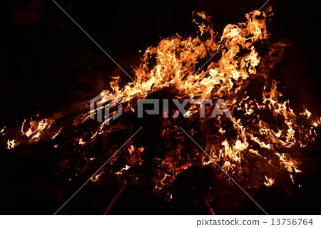 Annual event in winter "Tender roast" 13756764