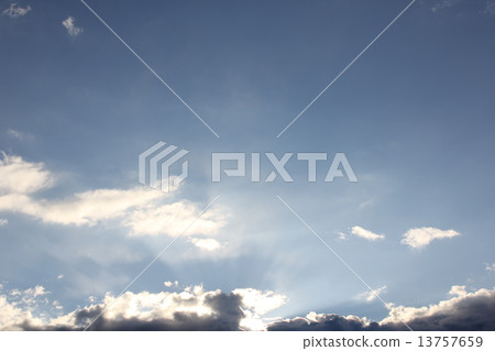 自然景觀的天空 自然景觀的天空 13757659