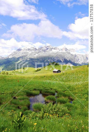 Sella mountain gruppo di sella Pitts-la-Villa piz la villa Sella mountain gruppo di sella Pitts-la-Villa piz la villa 13757838