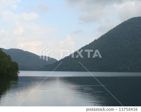 Lake Tibetsu Lake Tibetsu 13758416