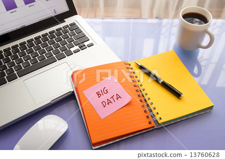 Reminder note on paper with big data word Reminder note on paper with big data word 13760628