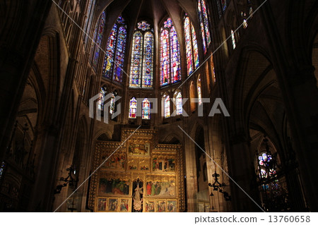 利昂大教堂彩色玻璃西班牙 13760658