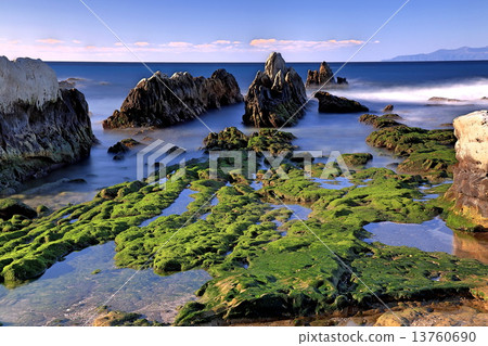 Nemoto沿海折疊岩石 Nemoto沿海折疊岩石 13760690