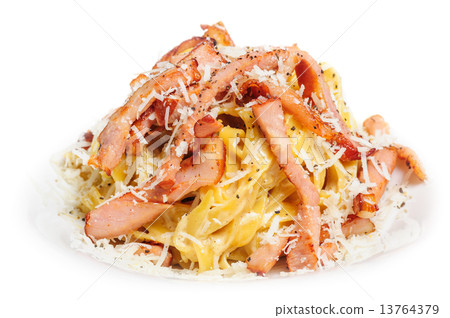 Pasta Carbonara with bacon and cheese 13764379
