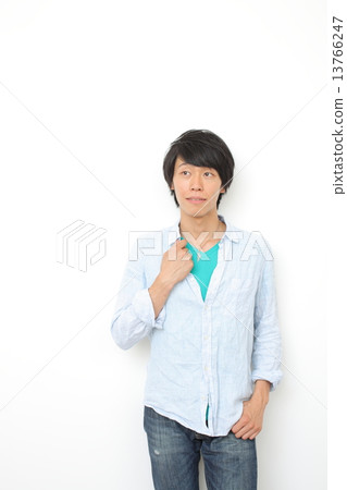二十幾歲的男性 13766247