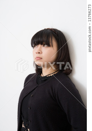年輕的女士 年輕的女士 13766273