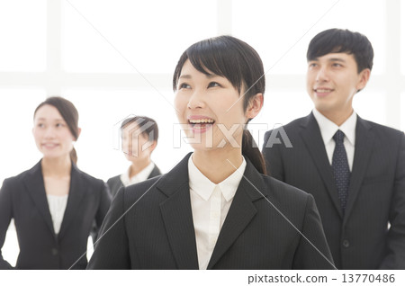 4 business people 13770486