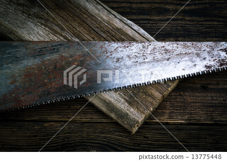 hacksaw and board 13775448