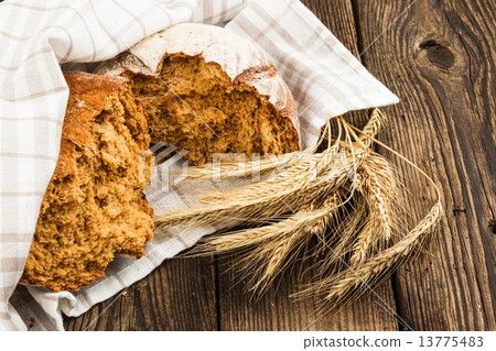 fresh white bread fresh white bread 13775483