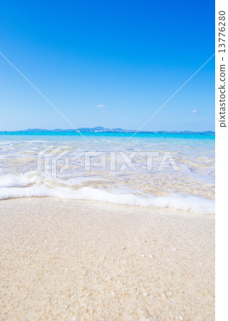 Beach in Okinawa 13776280