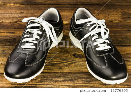 black leather man's shoe 13776895