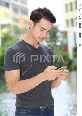 Mixed Races Single Handsome Guy Mixed Races Single Handsome Guy 13777009