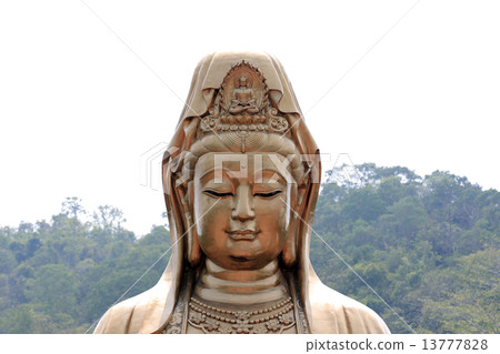 Guan Yin Made of brass. Guan Yin Made of brass. 13777828