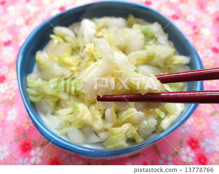 Pickled Chinese cabbage  13778766