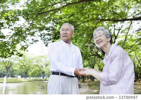 Senior Senior 13780497