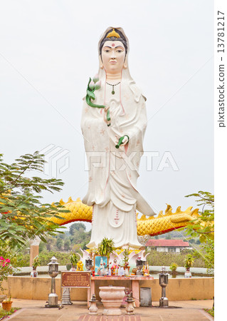 White Quan Yin pouring from her vast White Quan Yin pouring from her vast 13781217