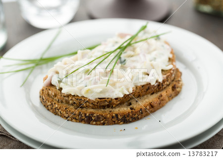 ham leek salad 13783217