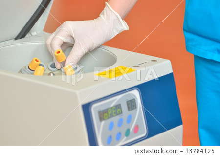 blood tube in to centrifuge 13784125