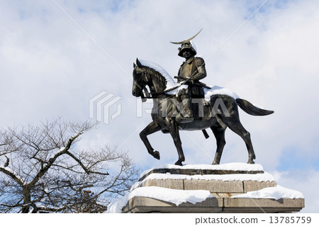 Saints-day politicalist equestrian statue 13785759