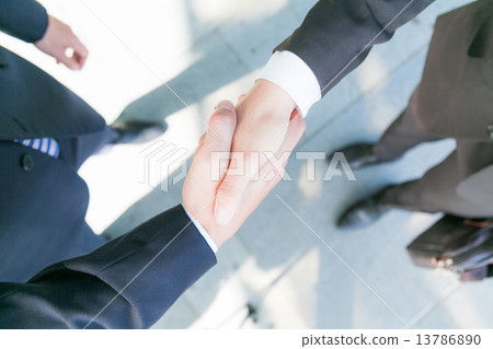 Close up of businessmen shaking hands Close up of businessmen shaking hands 13786890