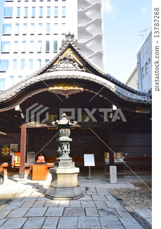 Mitsuji Temple的Hondo(大阪市中央區心齋橋武藏2-7-12) Mitsuji Temple的Hondo(大阪市中央區心齋橋武藏2-7-12) 13787268