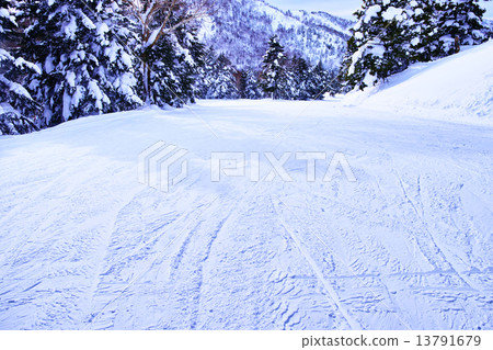 The slopes of the Yokote Mountain Ski Resort of Shiga Kogen The slopes of the Yokote Mountain Ski Resort of Shiga Kogen 13791679