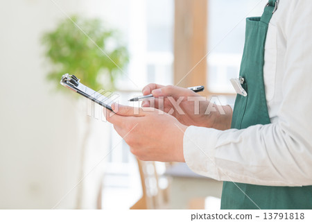 Clerk Clerk 13791818