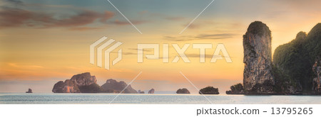 Travel vacation background Travel vacation background 13795265
