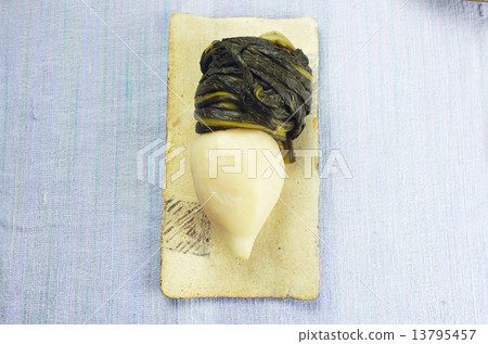 Immediately pickled pickles 13795457