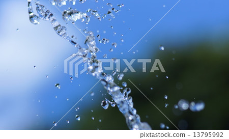 水 水 13795992